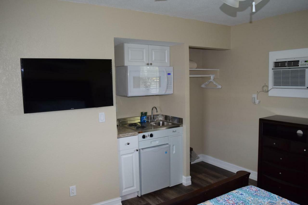 Caribbean Shores Jensen Beach Motel Экстерьер фото