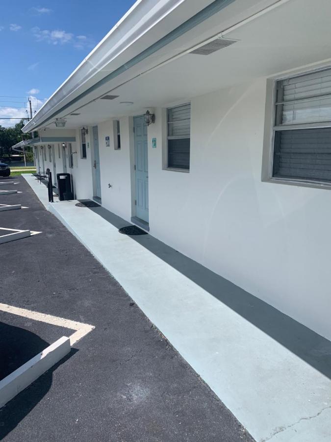 Caribbean Shores Jensen Beach Motel Экстерьер фото