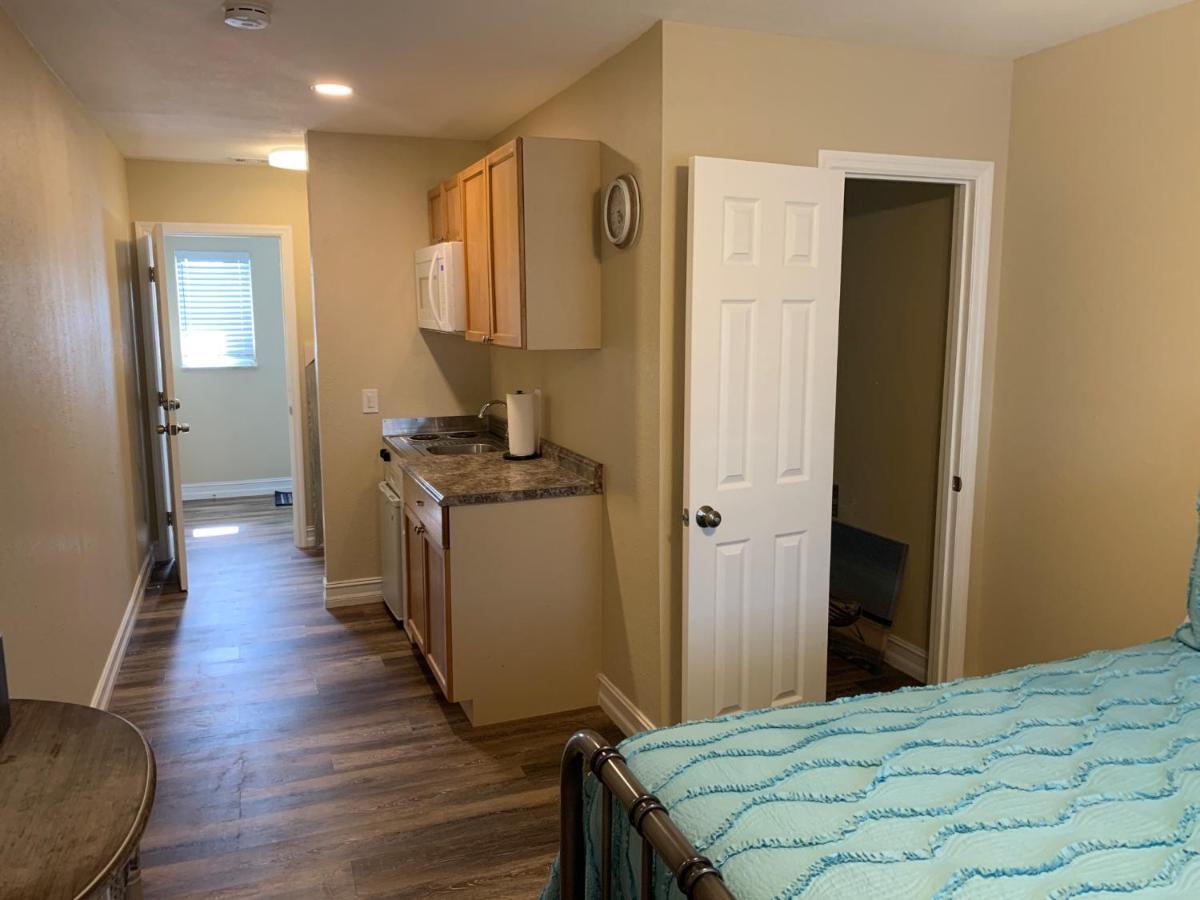 Caribbean Shores Jensen Beach Motel Экстерьер фото